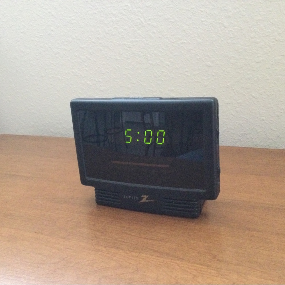 Zenith Clock Radio